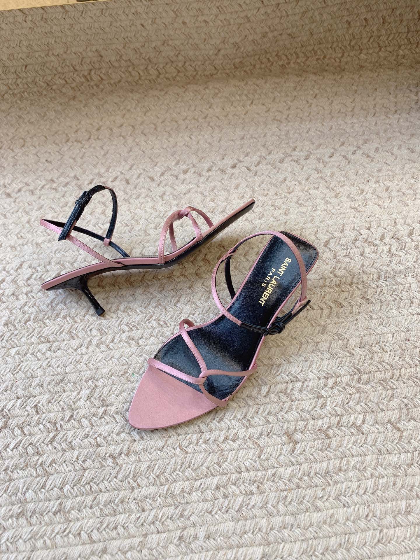 STRAPPY MID HEEL SANDALS IN PINK SILK - 34