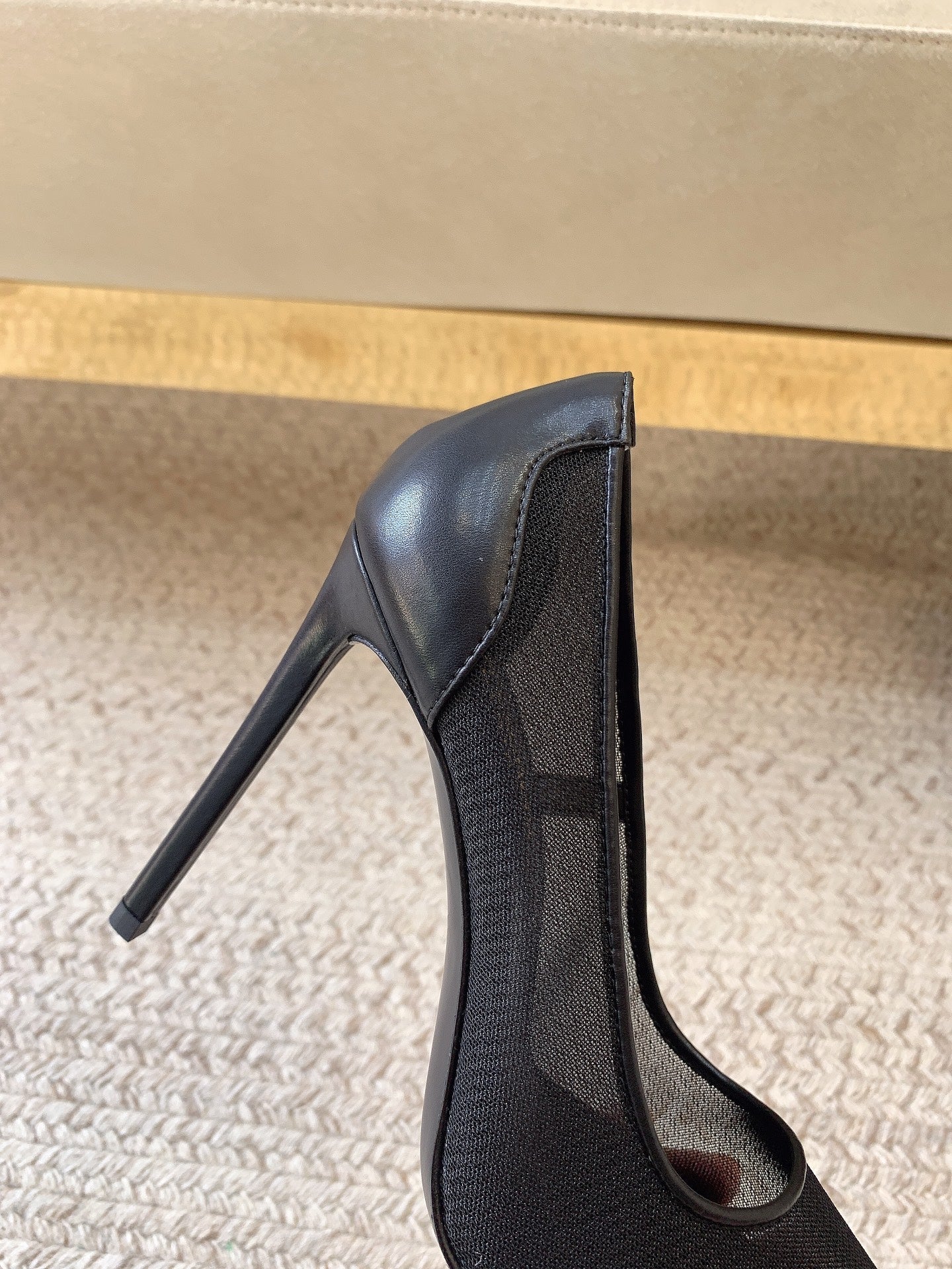 NORMA PUMPS IN BLACK MESH - 34