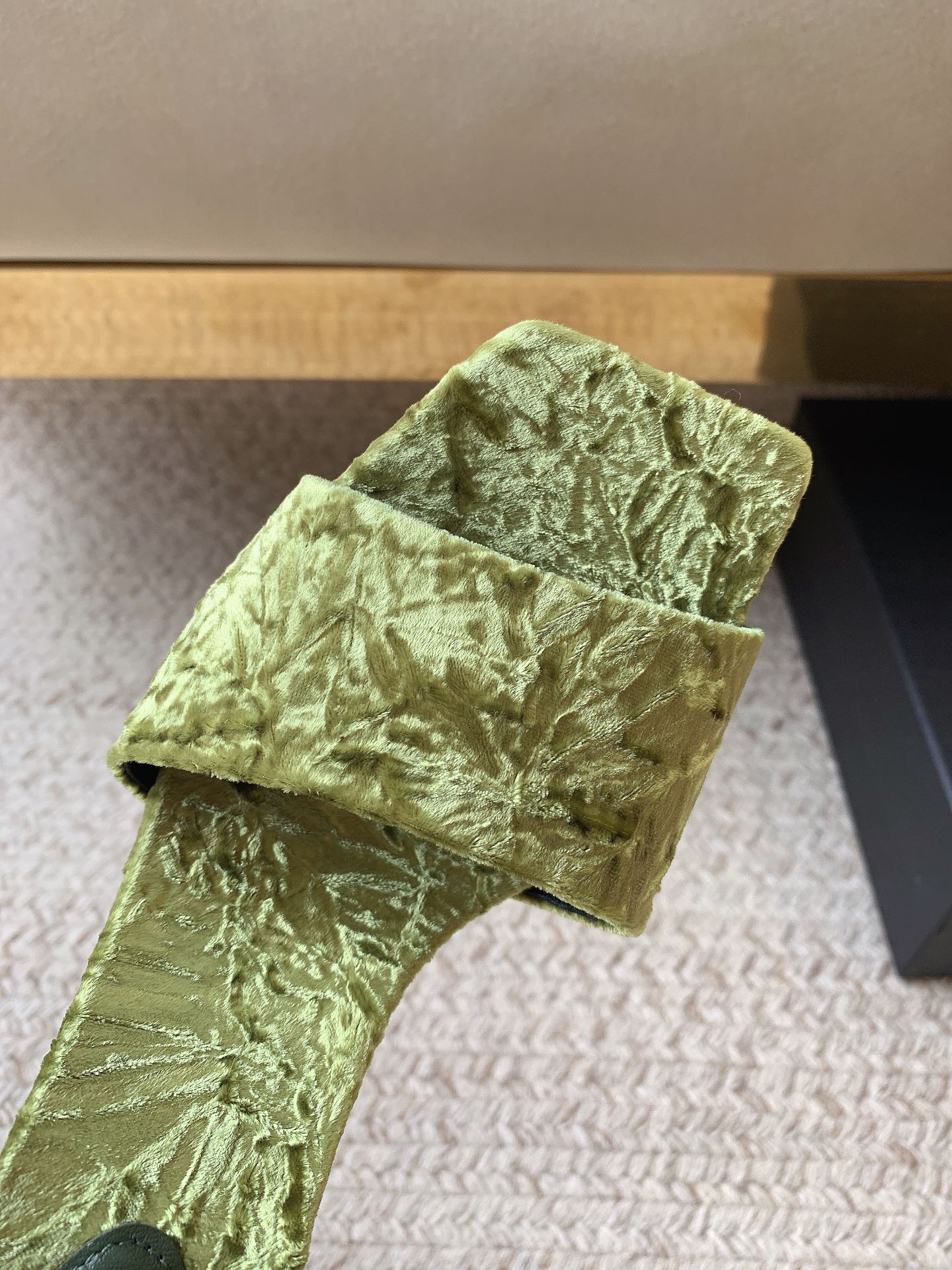 HIGH HEEL SLIDES IN TEA GREEN VELVET - 34