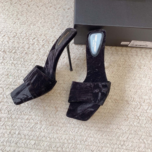 HIGH HEEL SLIDES IN BLACK VELVET - 34