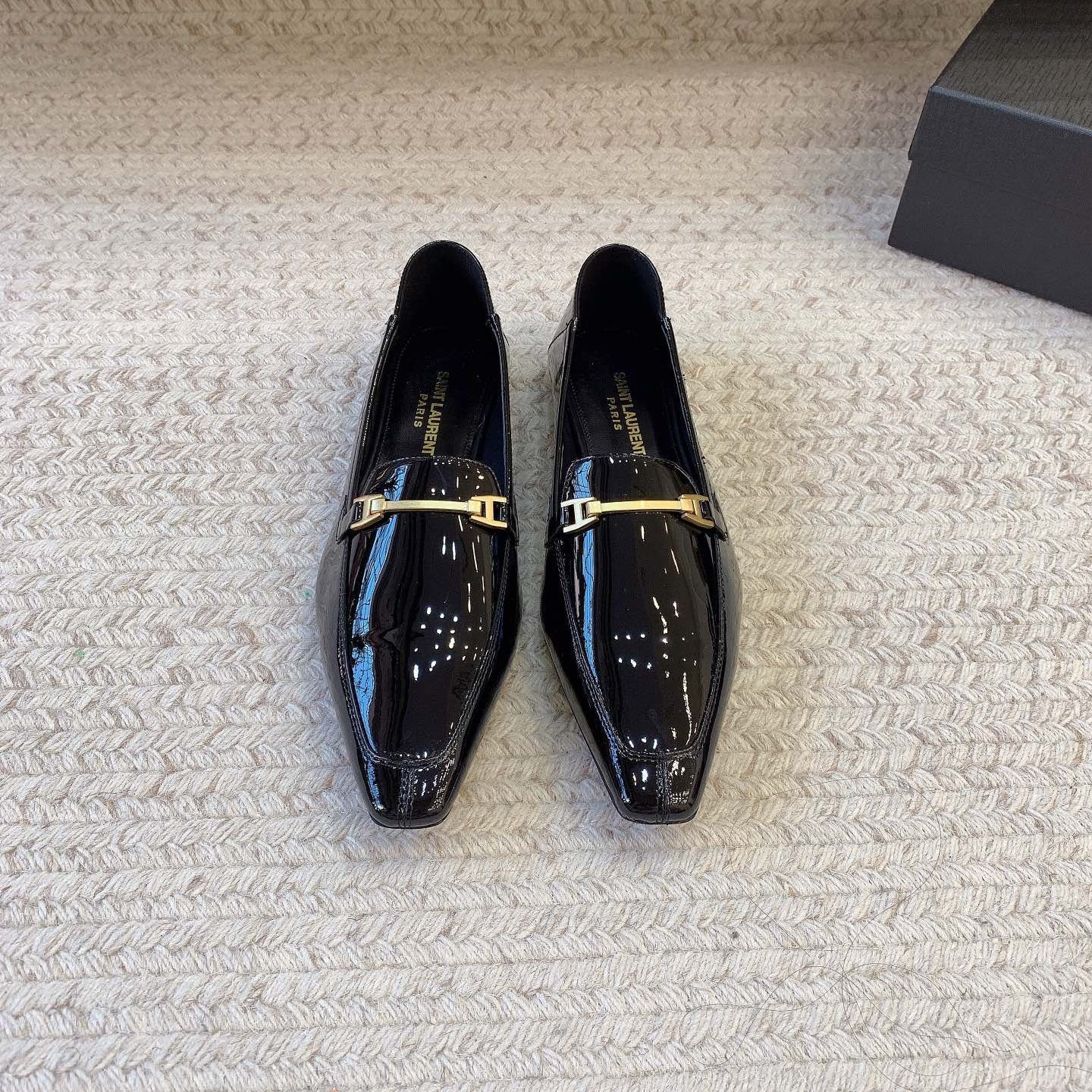 LOAFERS WITH GOLD HARDWARE IN BLACK GLOSSY CALFSKIN - 34