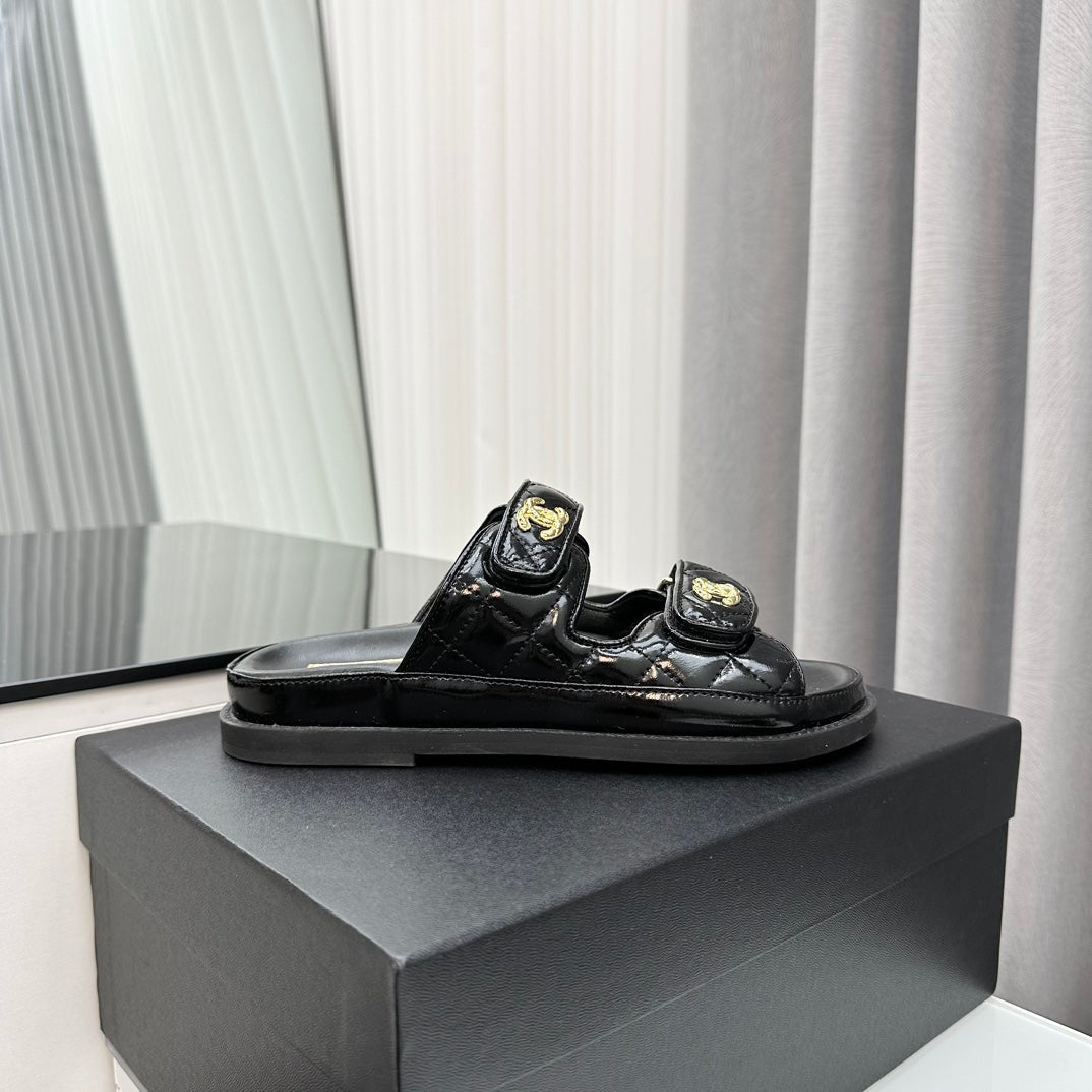 DAD SANDALS BLACK PATENT LAMBSKIN MULES - 35