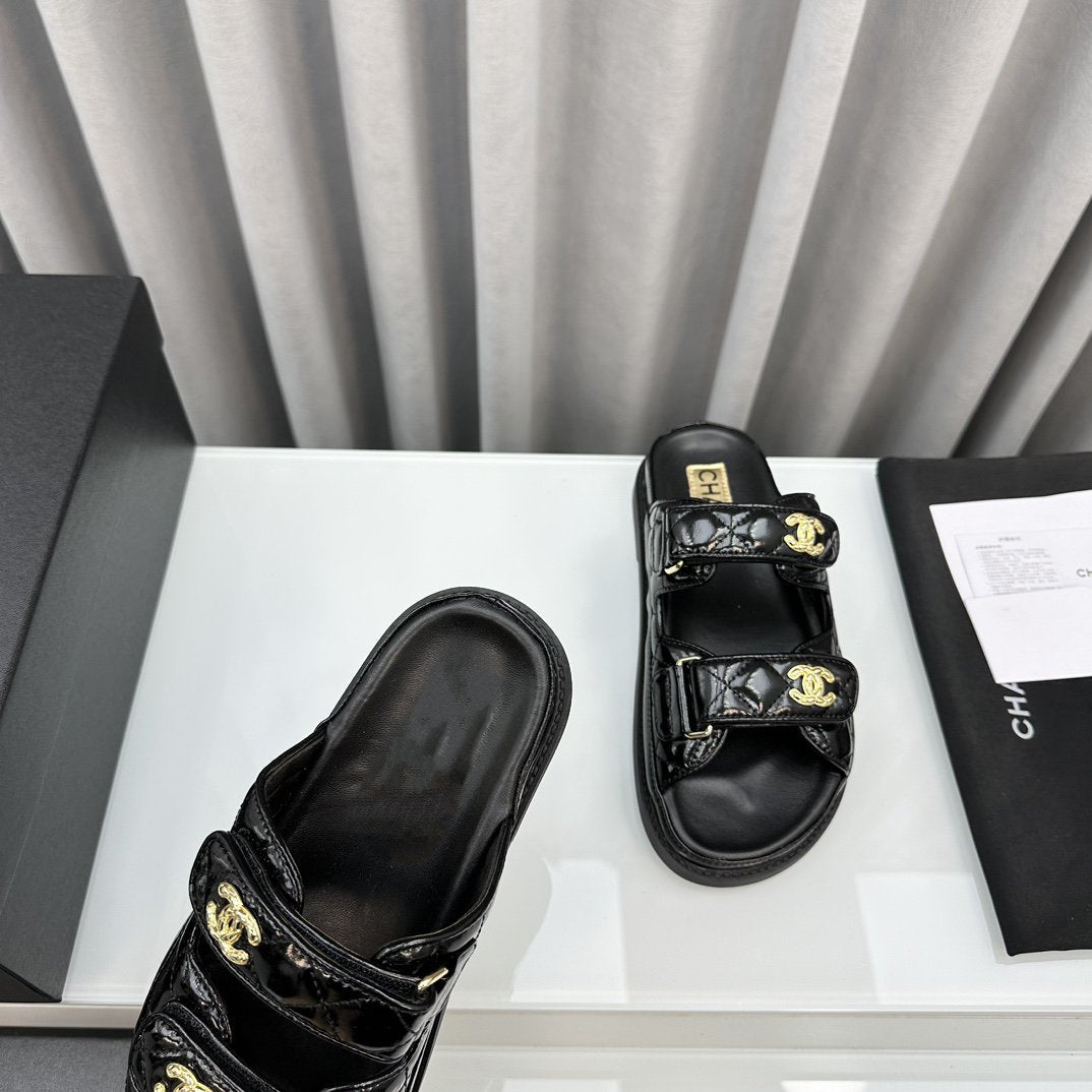 DAD SANDALS BLACK PATENT LAMBSKIN MULES - 35