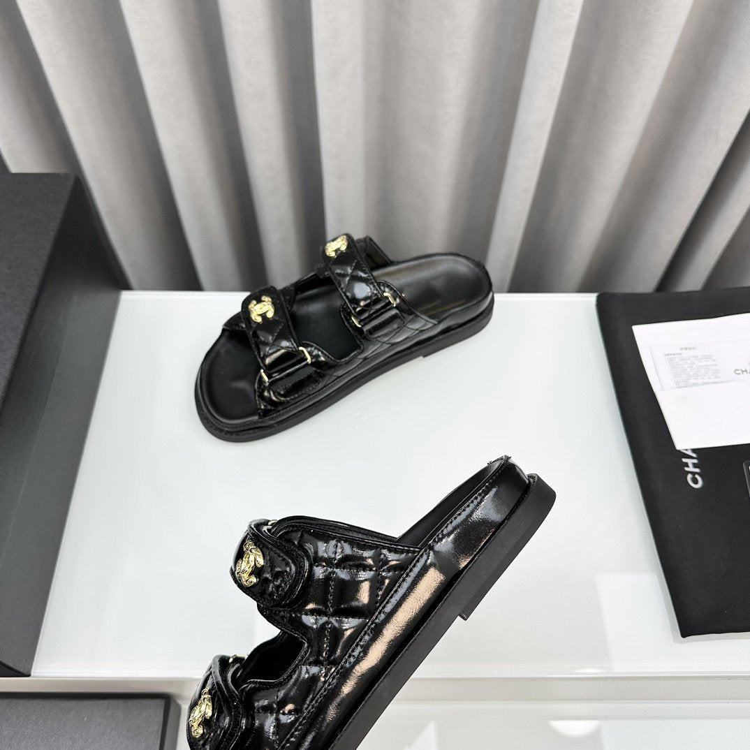 DAD SANDALS BLACK PATENT LAMBSKIN MULES - 35
