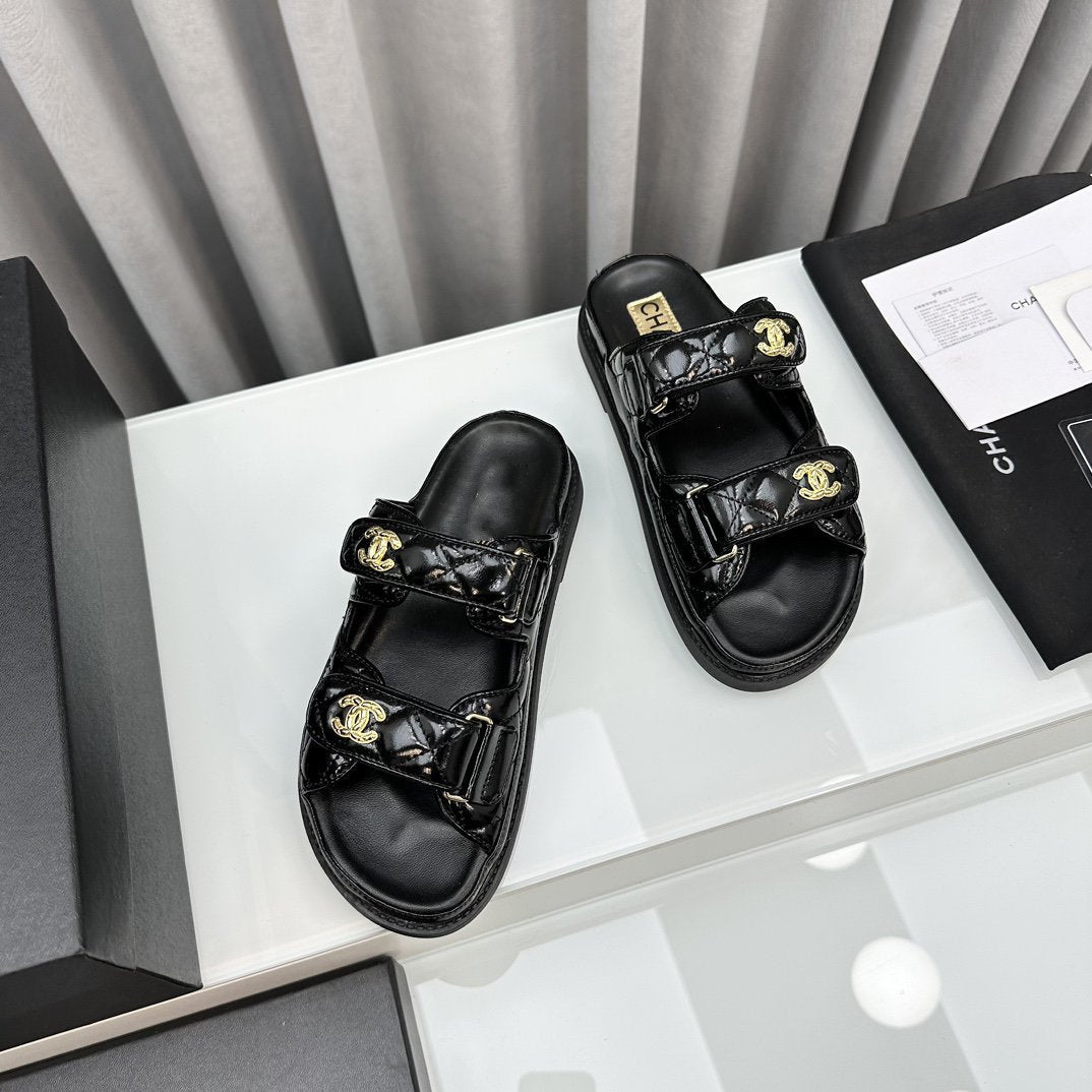 DAD SANDALS BLACK PATENT LAMBSKIN MULES - 35