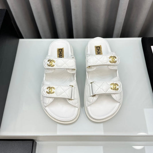 dad sandals white patent lambskin mules - 35