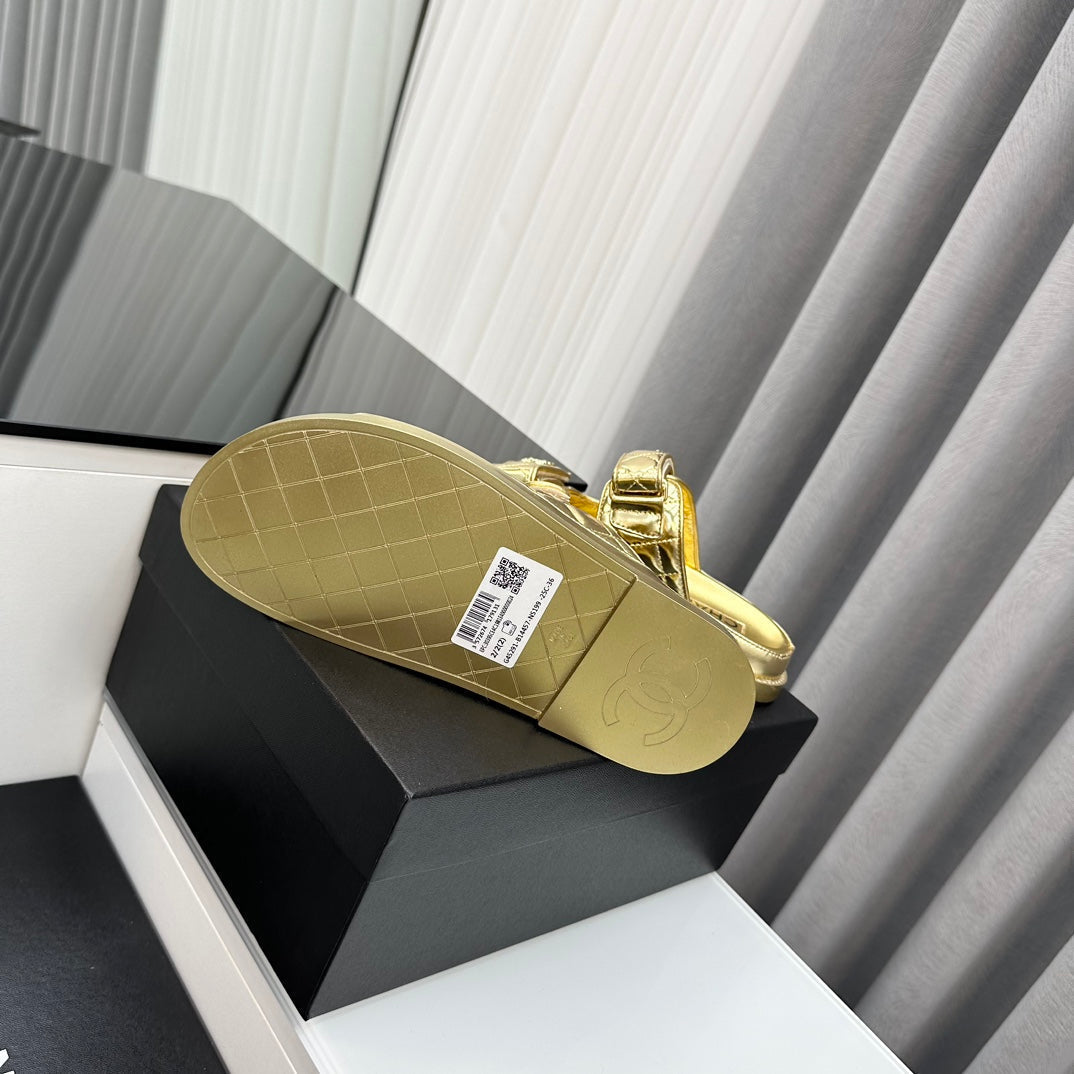 dad sandals gold metalic lambskin mules - 35
