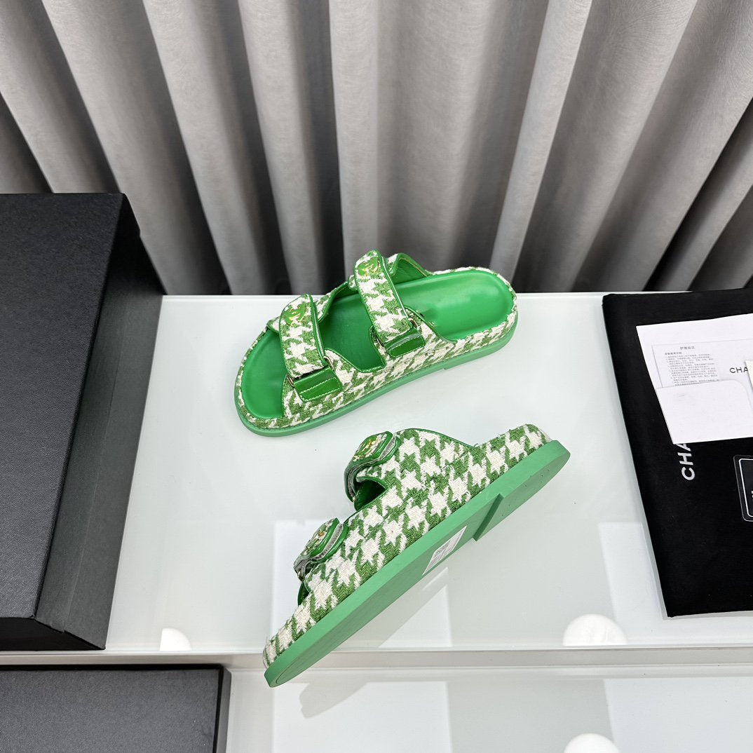 dad sandals green white mules - 35