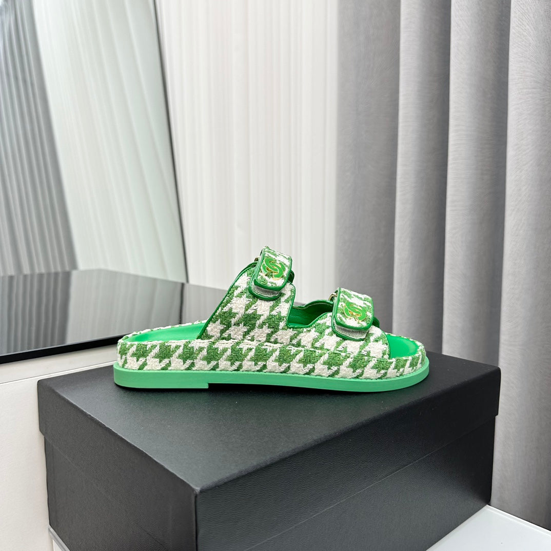 dad sandals green white mules - 35