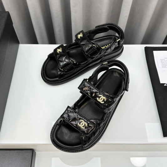dad sandals black patent lambskin - 35
