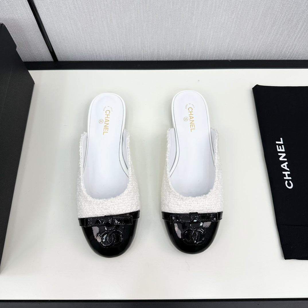 BOW MULE IN WHITE FUR AND BLACK CALFSKIN - 35
