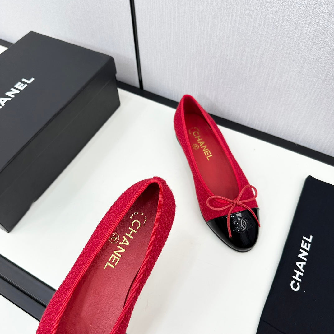 BALLET FLATS IN RUBY RED TWEED AND BLACK CALFSKIN - 34