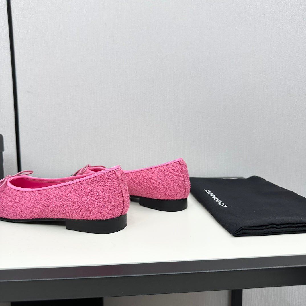 BALLET FLATS IN BRIGHT PINK TWEED AND BLACK CALFSKIN - 34