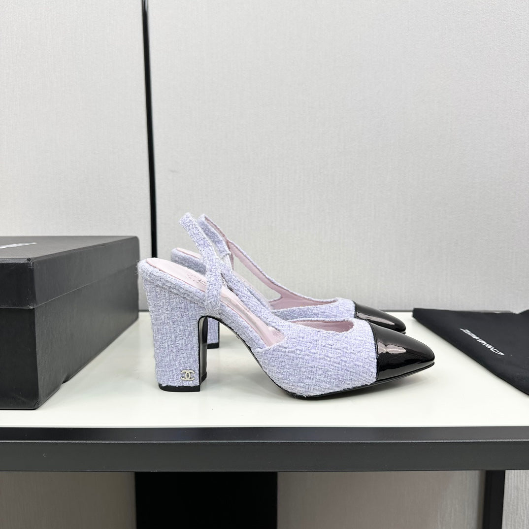 HIGH SLINGBACK LIGHT BLUE TWEED AND BLACK CALFSKIN - 34