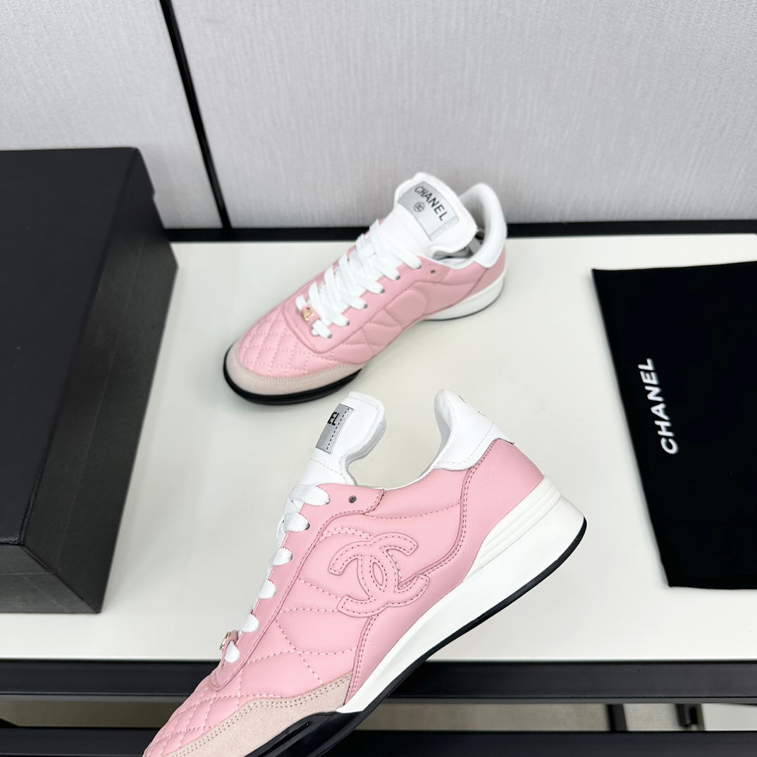SPORTS SHOES IN LIGHT PINK CALFSKIN - 35