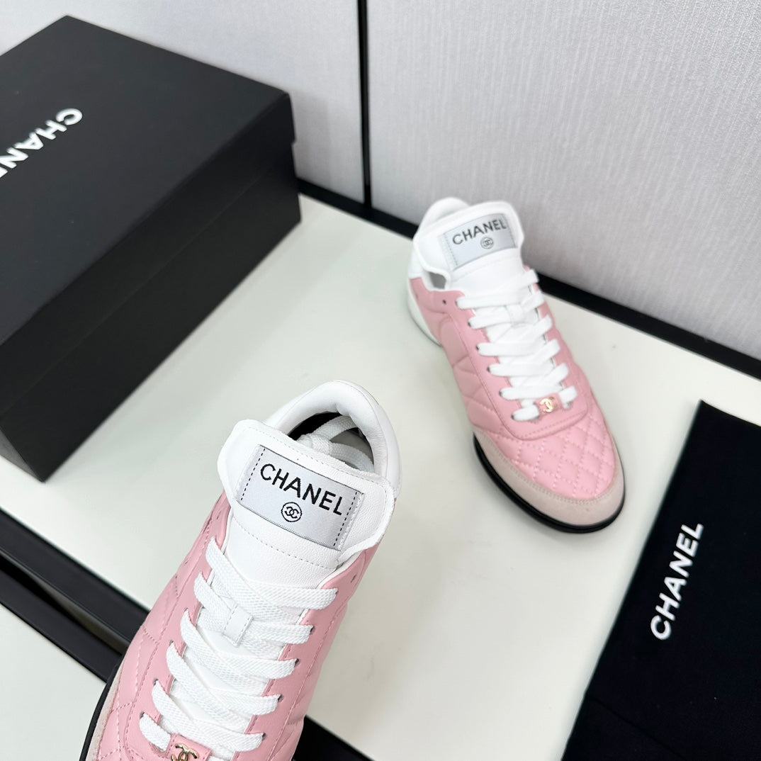 SPORTS SHOES IN LIGHT PINK CALFSKIN - 35