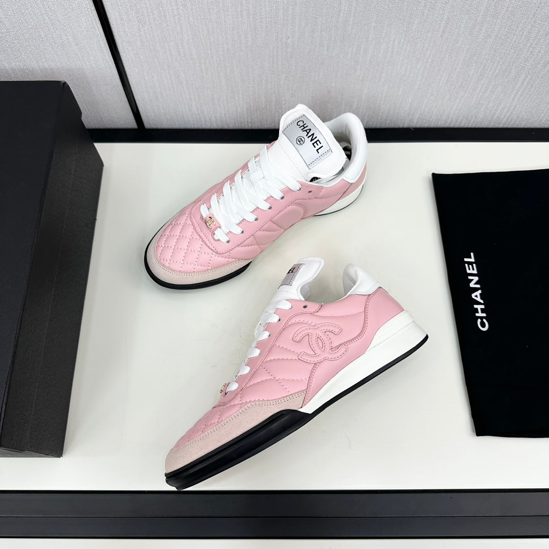 SPORTS SHOES IN LIGHT PINK CALFSKIN - 35