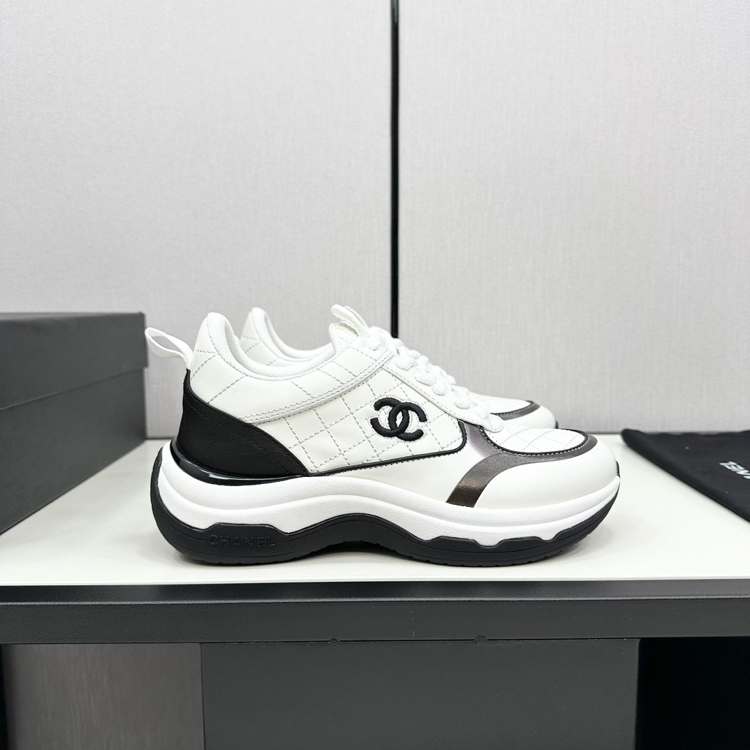 CC SNEAKER IN WHITE MIX BLACK EMBROIDERED LAMBSKIN - 35