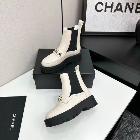 CHANEL 25S КОРОТКІ ЧОБОТИ З БІЛОЇ ТЕЛЯЧОЇ ШКІРИ ТА ПОЛОТНА - 35