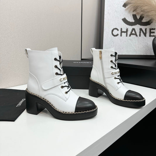 CHANEL 25S LACE-UP HEELED ANKLE BOOTS IN WHITE CALFSKIN - 35