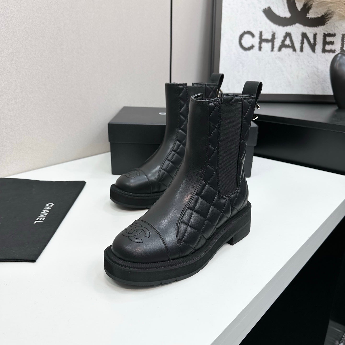 CHANEL 25S ELASTIC CHELSEA BOOTS IN BLACK CALFSKIN - 35