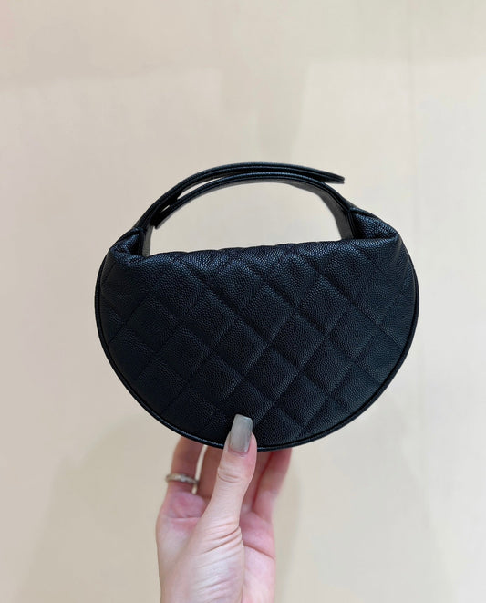 CHANEL 25S СУМКА HALFMOON 18 З ЧОРНОЇ ТЕЛЯЧОЇ ШКІРИ
