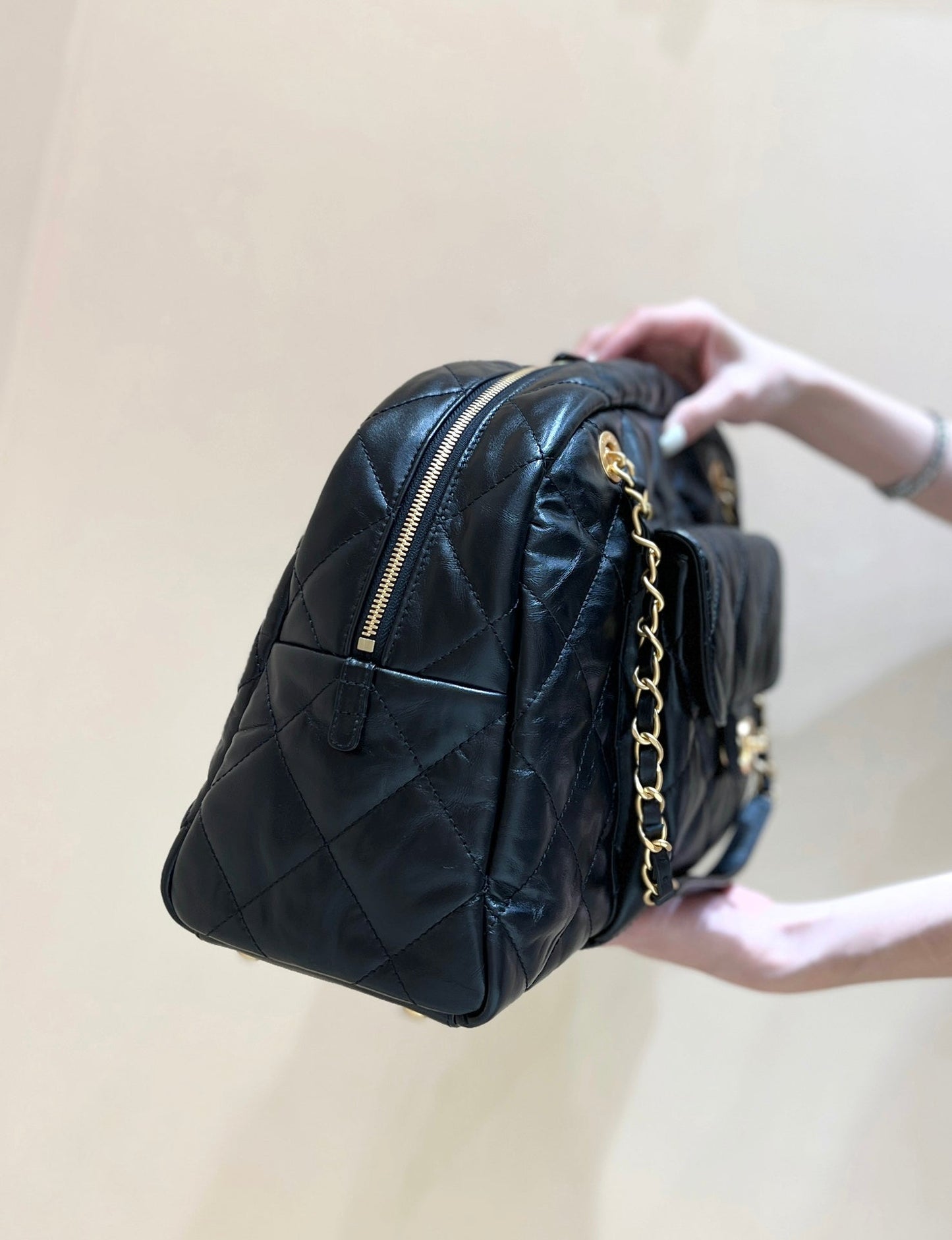 BOWLING BAG 44 IN BLACK SOFT LAMBSKIN GOLD HARDWARE