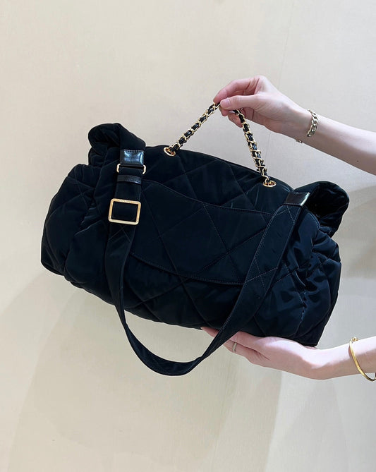 CHANEL HOBO 44 З КОКОНЕЙДЖ ЧОРНОГО НЕЙЛОНОВОГО ОКСАМИТУ З ЗОЛОТИСТОЮ ФУРНІТУРОЮ