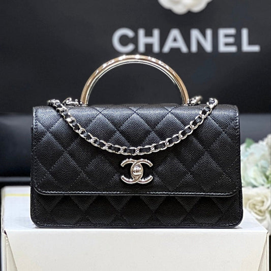 FLAP BAG WITH SILVER-TONE HANDLE 18 IN BLACK LAMBSKIN