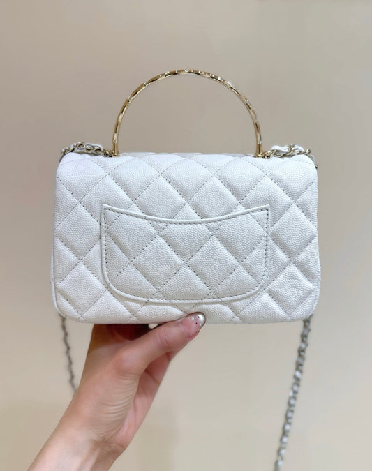 CHANEL 25S COCO CRUSH HANDLE 18 З БІЛОЇ ТЕЛЯЧОЇ ШКІРИ З ЗОЛОТИСТОЮ ФУРНІТУРОЮ