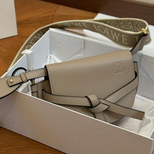 Сумка LOE SMALL 21 GATE DUAL BAG з м'якої телячої шкіри кольору хакі та жакарду