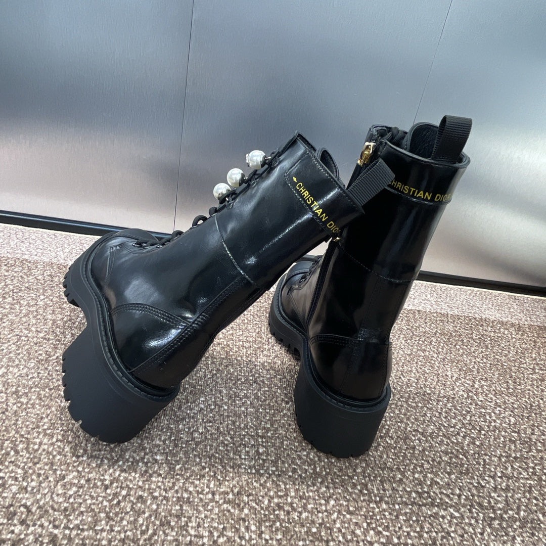 DIOR 25S D-STRIKE LACE-UP PUNK BOOTS 30MM IN BLACK CALFSKIN - 35
