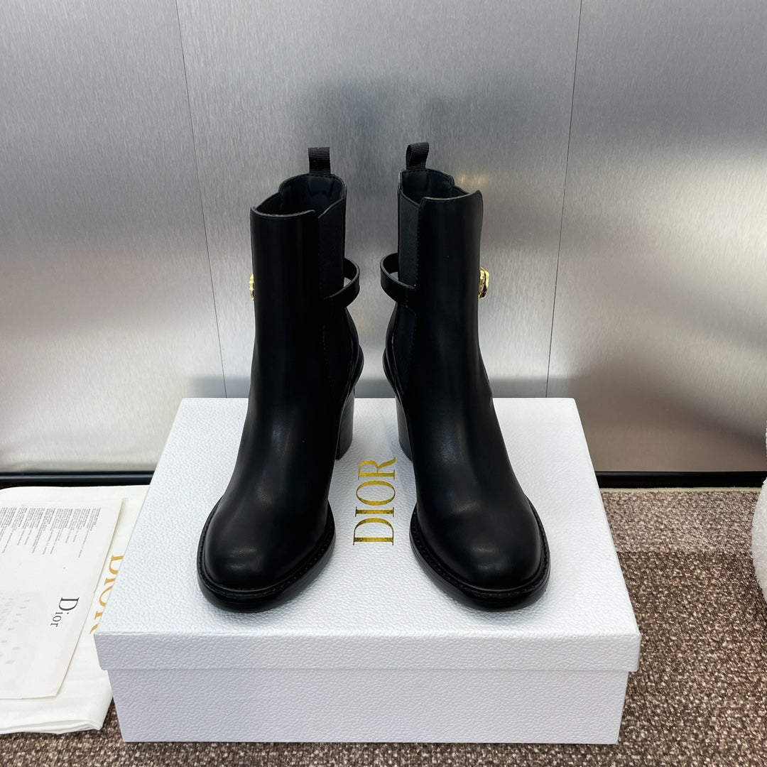 DIOR 25S MONTAIGNE MEDIUM BOOTS 70MM IN BLACK CALFSKIN - 35