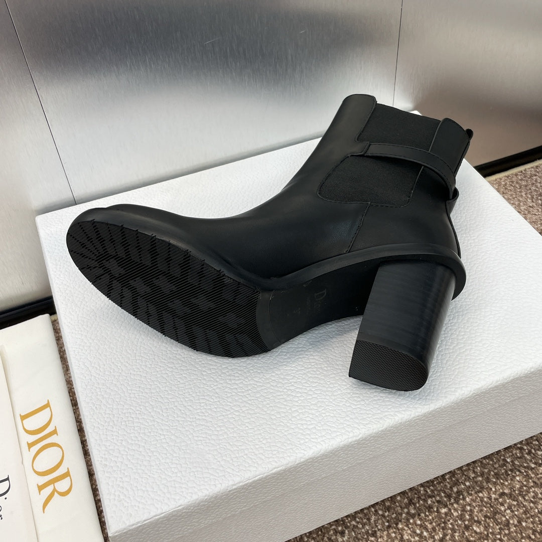 DIOR 25S MONTAIGNE MEDIUM BOOTS 70MM IN BLACK CALFSKIN - 35