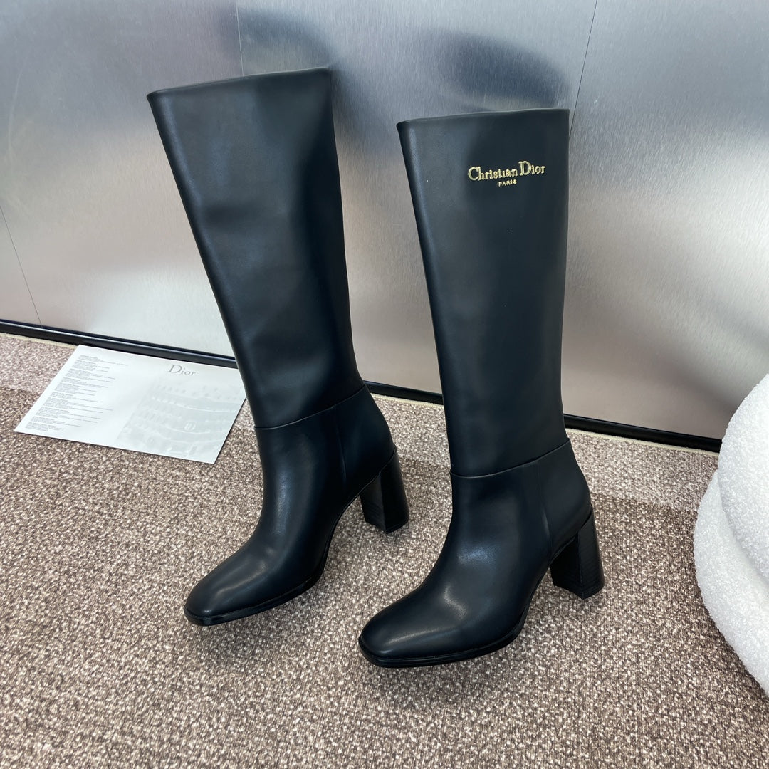DIOR 25S D-TOWN HEELED BOOT 80MM IN BLACK SUPPLE CALFSKIN - 35