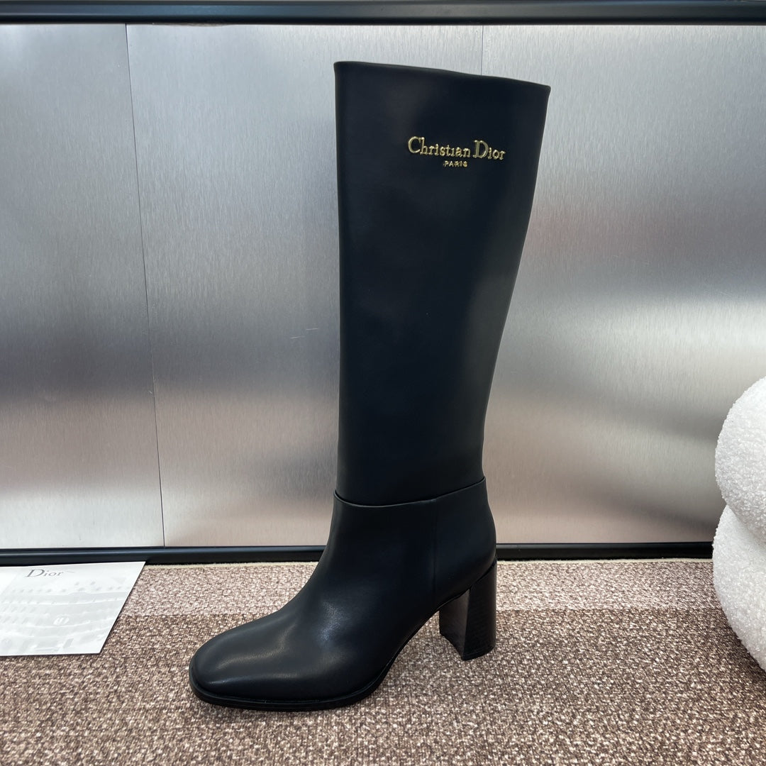 DIOR 25S D-TOWN HEELED BOOT 80MM IN BLACK SUPPLE CALFSKIN - 35