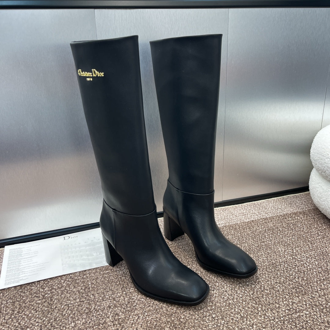 DIOR 25S D-TOWN HEELED BOOT 80MM IN BLACK SUPPLE CALFSKIN - 35
