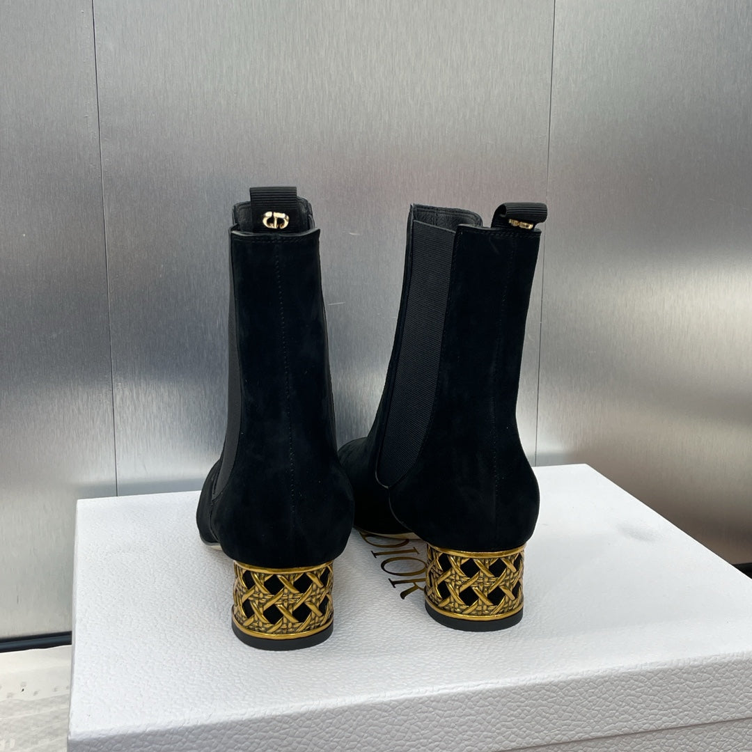 DIOR 25S ANKLE BOOT IN BLACK SUEDE - 34