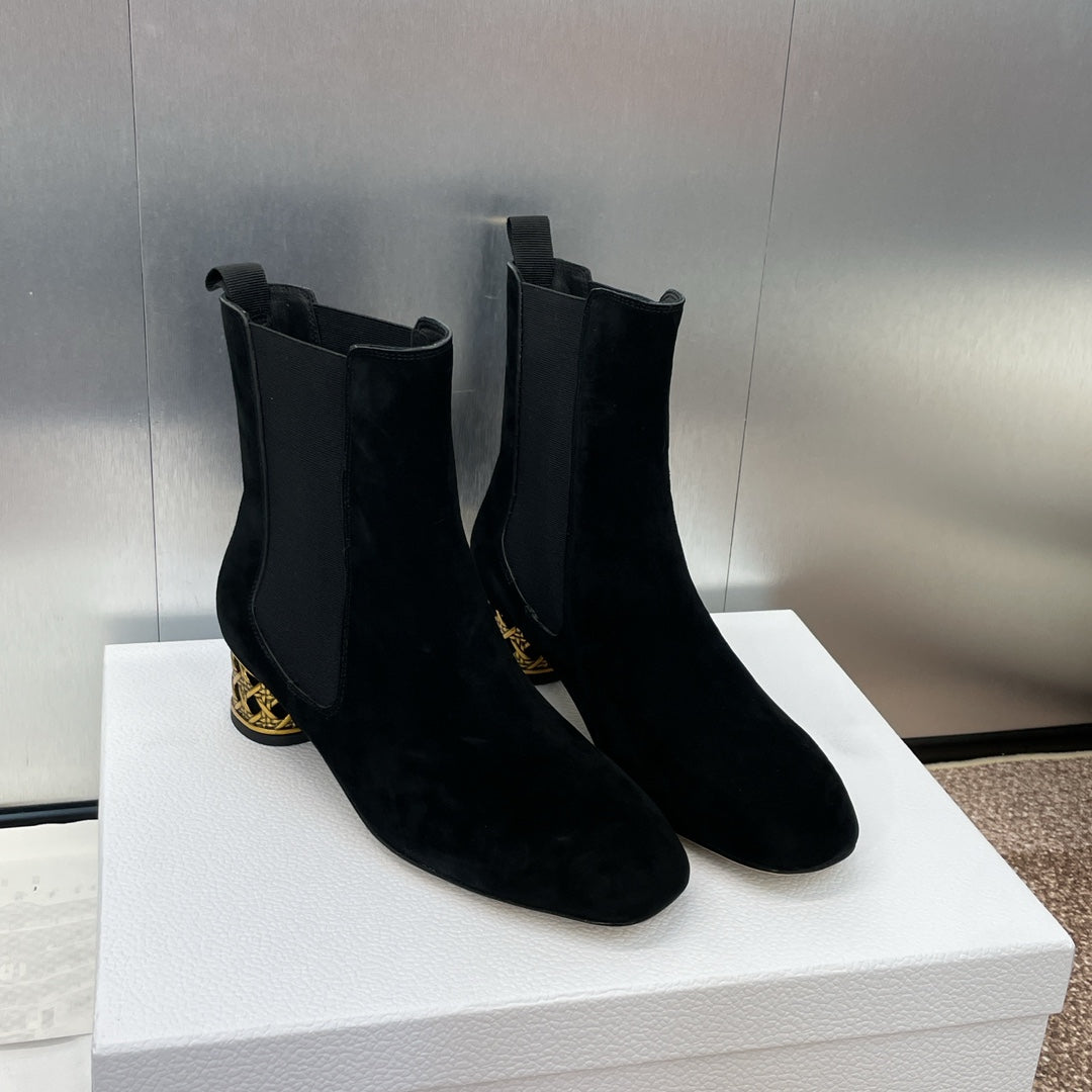 DIOR 25S ANKLE BOOT IN BLACK SUEDE - 34