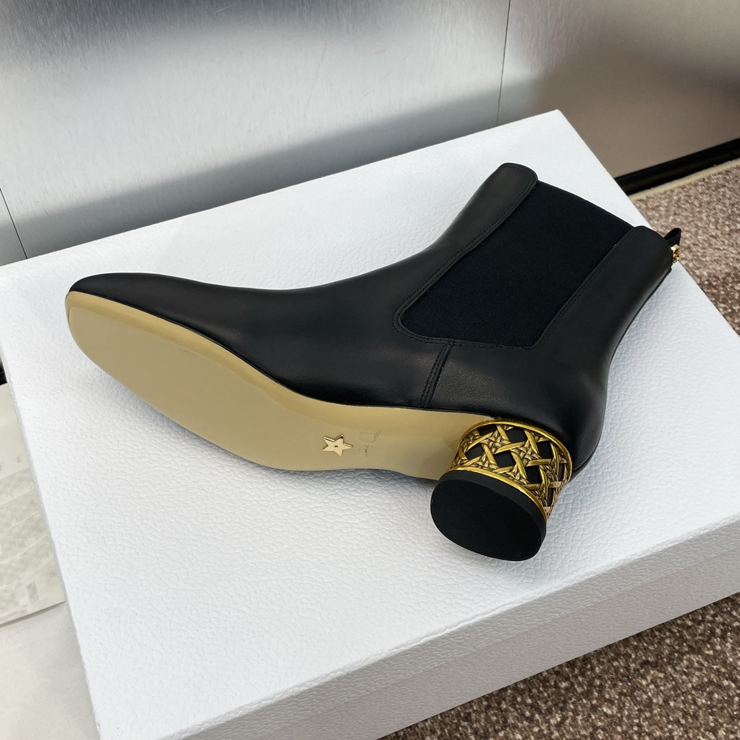 DIOR 25S ANKLE BOOT IN BLACK CALFSKIN - 34