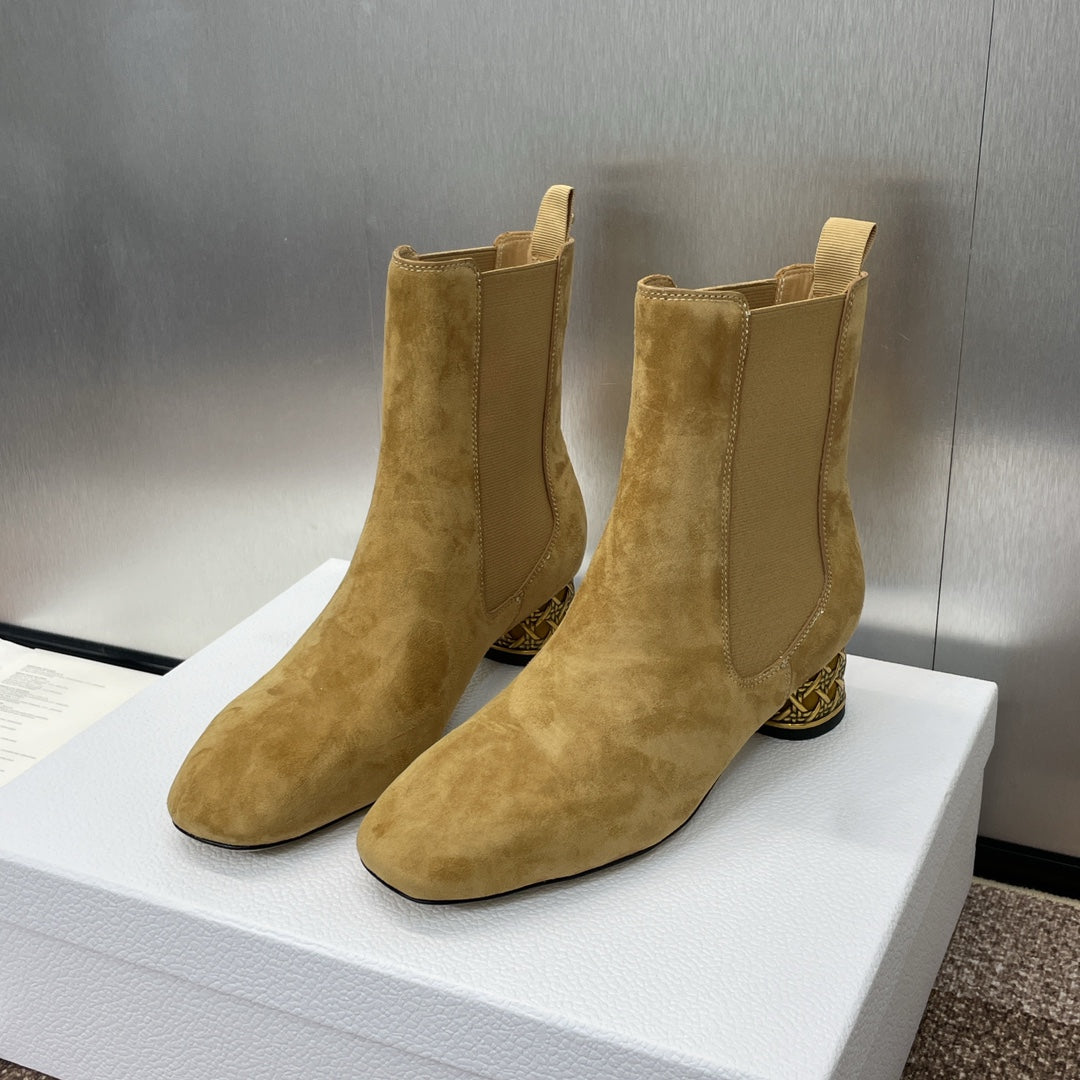 DIOR 25S ANKLE BOOT IN LIGHT BROWN SUEDE - 34