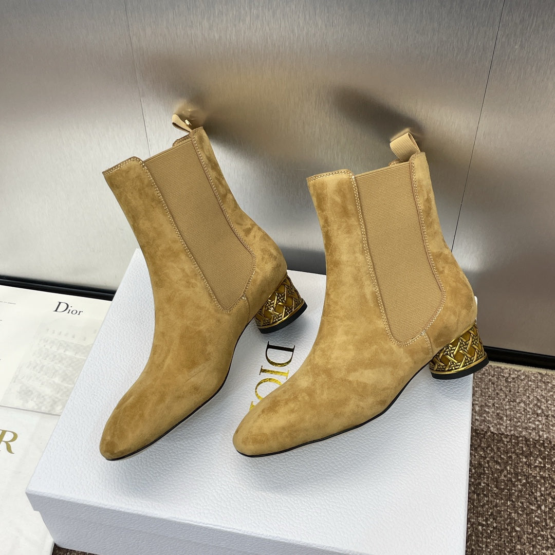 DIOR 25S ANKLE BOOT IN LIGHT BROWN SUEDE - 34