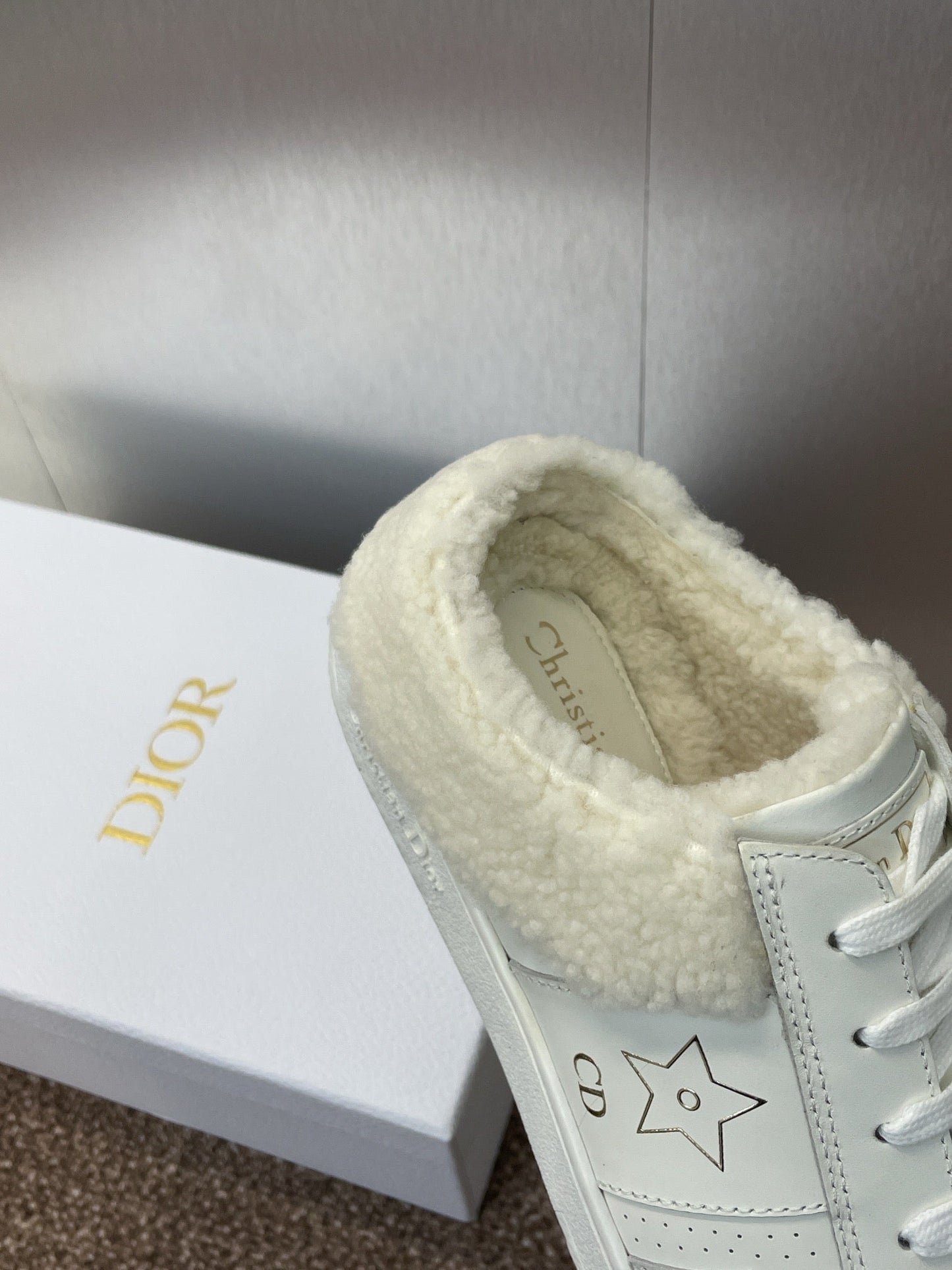 STAR SNEAKER IN WHITE CALFSKIN AND SHEARLING - 35