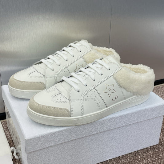 STAR SNEAKER IN WHITE CALFSKIN AND SHEARLING - 35