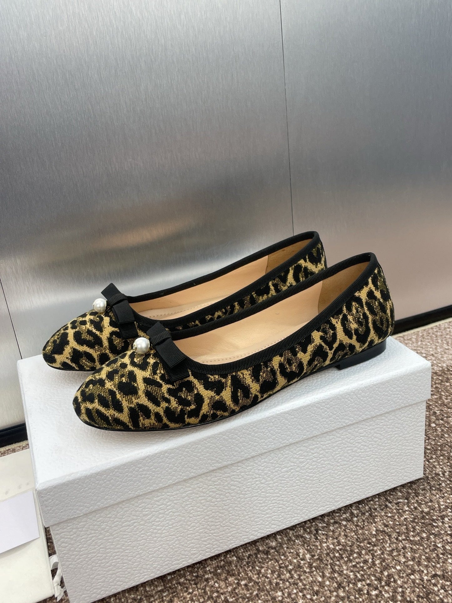 PEARL BALLET FLAT CAMEL PONY HAIR CALFSKIN WITH BROWN LEOPARD MOTIF - 34