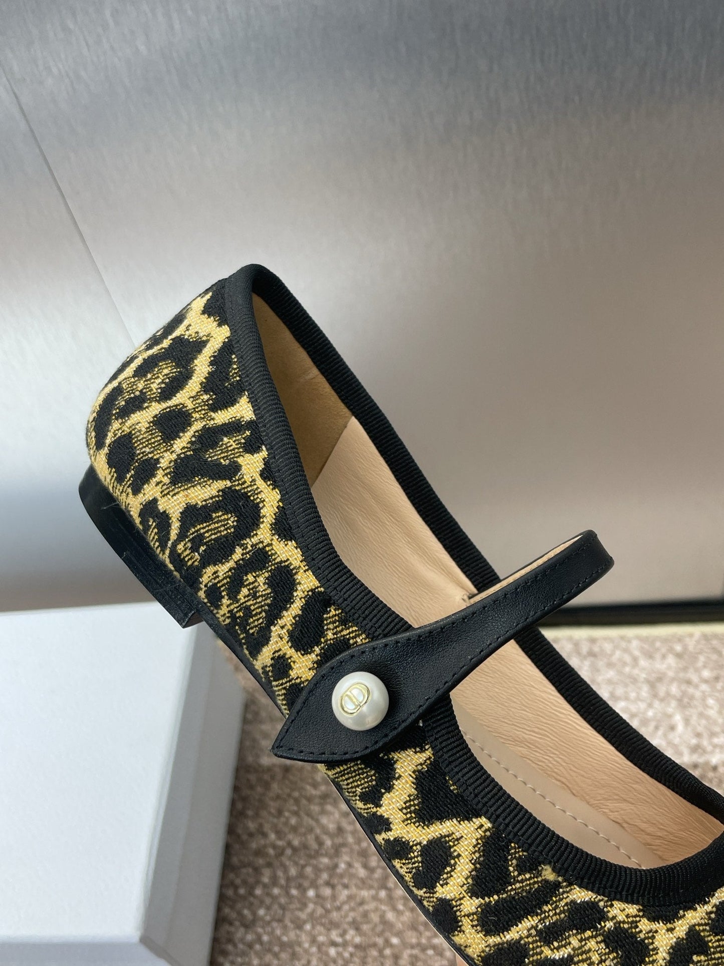 BALLET FLAT CAMEL PONY HAIR CALFSKIN WITH BROWN LEOPARD MOTIF - 34