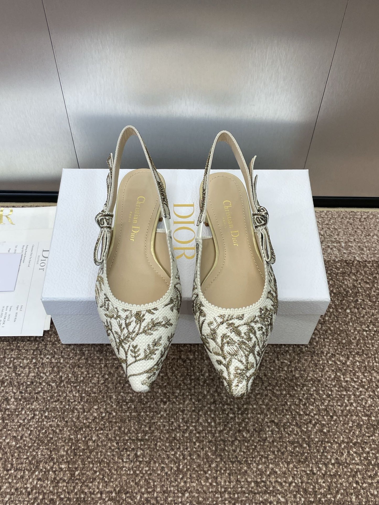 J'ADIOR SLINGBACK PUMP WHITE AND GOLD-TONE MILLEFIORI JACQUARD - 33