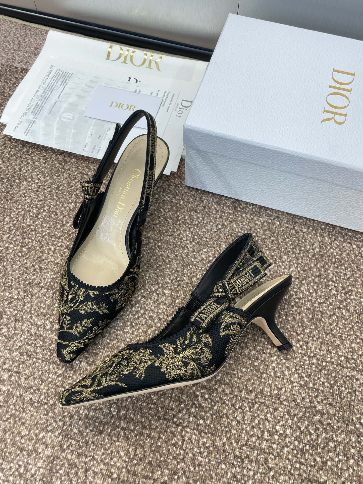 J'ADIOR HIGH SLINGBACK PUMP BLACK AND GOLD-TONE MILLEFIORI JACQUARD 65 MM - 33