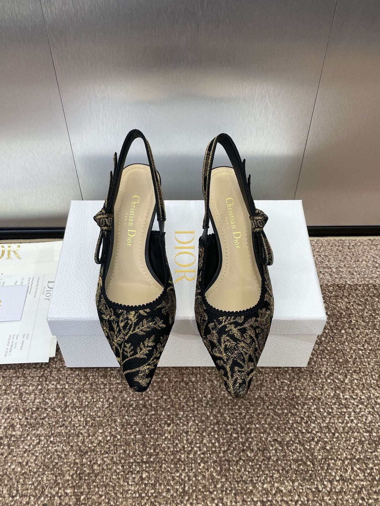 J'ADIOR HIGH SLINGBACK PUMP BLACK AND GOLD-TONE MILLEFIORI JACQUARD 65 MM - 33