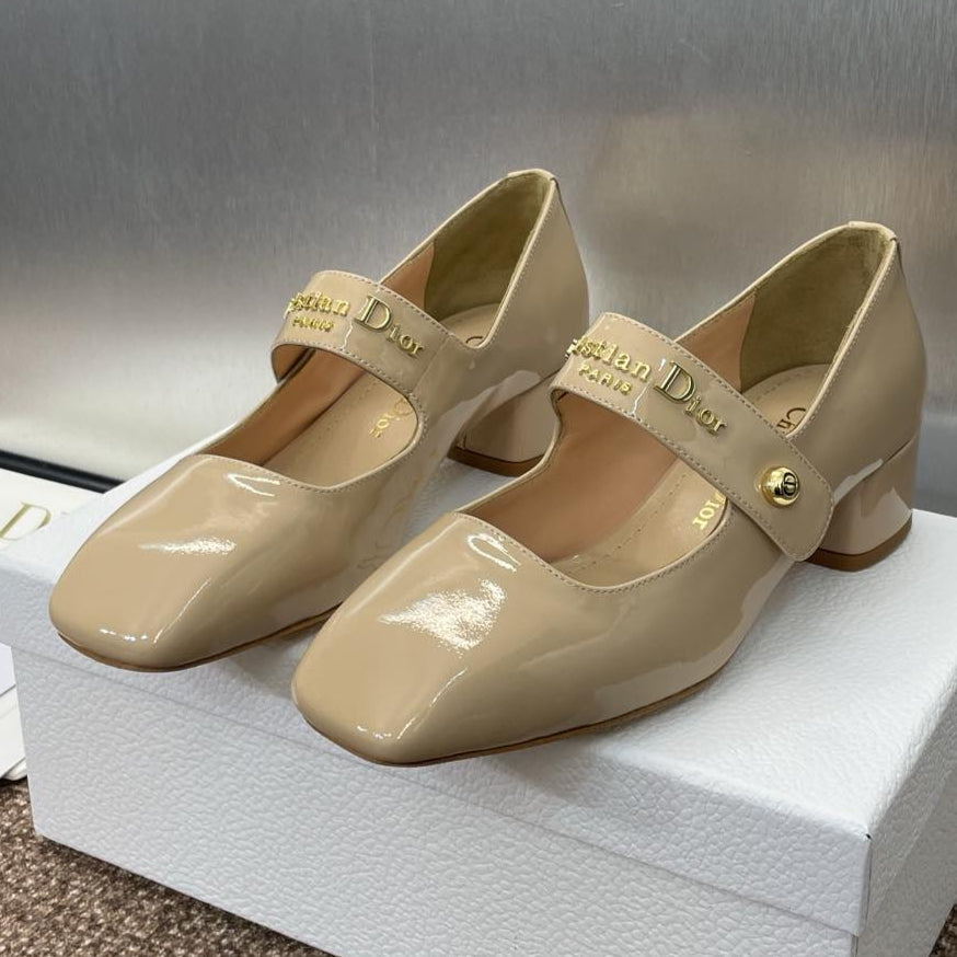 MEDIUM 35 MM HEEL PUMP IN CAMEL BEIGE PATENT CALFSKIN - 34